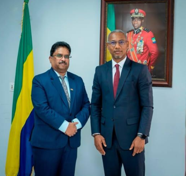 High Commissioner VSDL Surendra met Minister of Youth, Sports, Cultural Outreach and the Arts, H.E Mr Paul Ulrich Kessany Zategwa